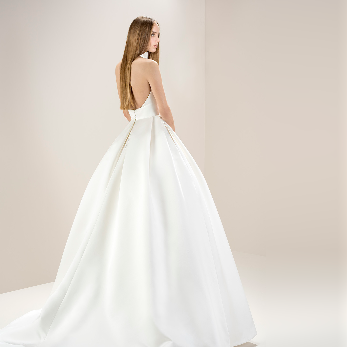 JANUARY WEDDING DRESS OF THE MONTH - JESUS PIERO